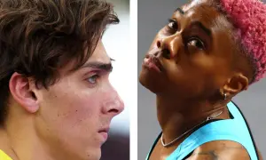 Atletas en la línea de salida del Mundial de Atletismo en Beijing.