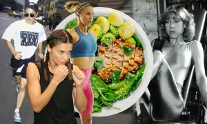 Mujeres activas y un plato de comida saludable. Un recordatorio de cuándo comer fruta y mantener un estilo de vida activo.