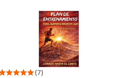 Plan de entrenamiento para maratón de trail running 42K. Un corredor asciende una montaña al amanecer, listo para superar sus límites.